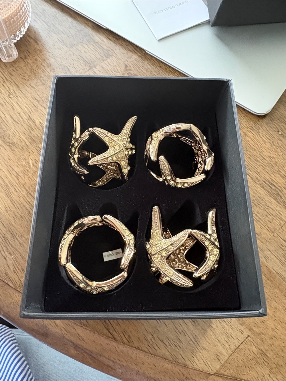 L'OBJET Gold Starfish Napkin Rings with Swarovski- set of 4 - Picture 2 of 8